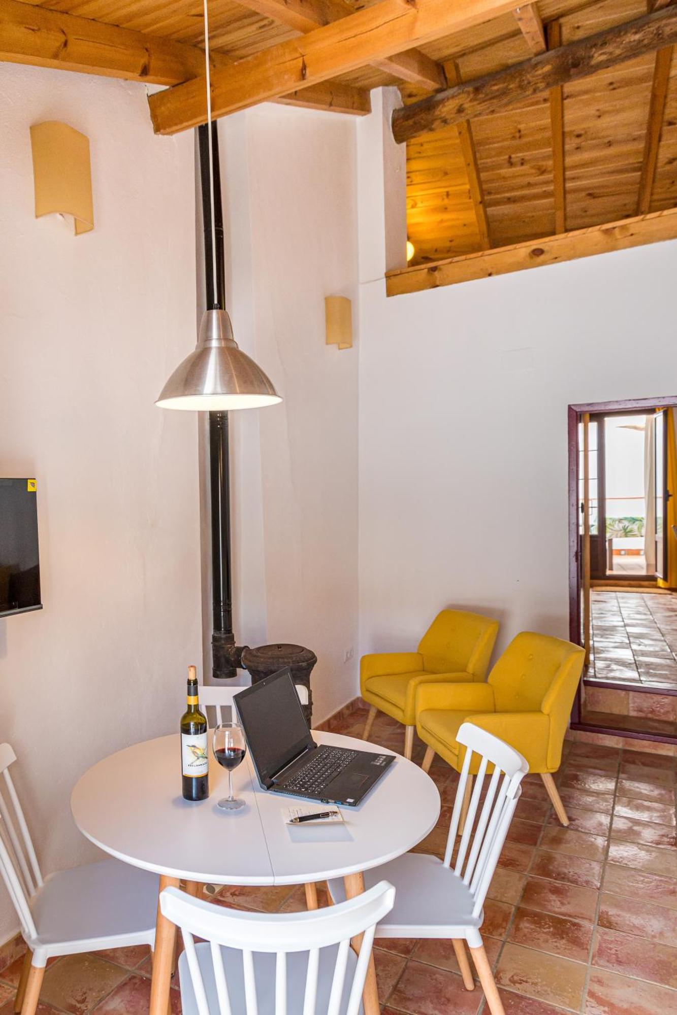 פוואנטהרידוס Casa Rural La Artistica, Alojamiento Y Arte מראה חיצוני תמונה